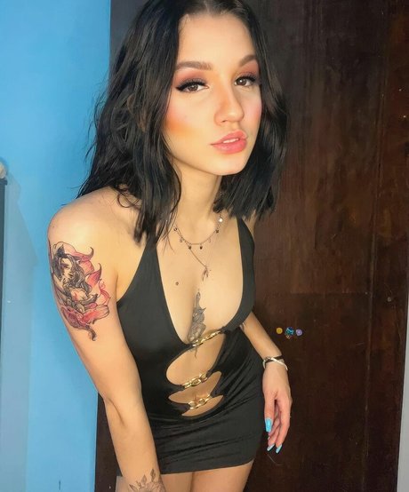 Photo nue de fuite OnlyFans de Izitam