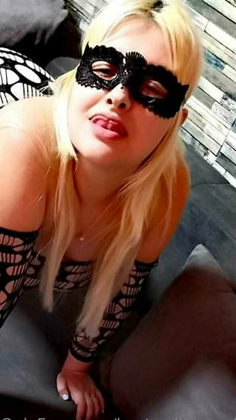 Bustydiamond