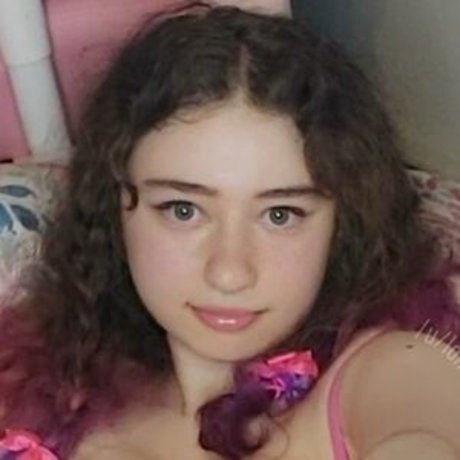 Photo nue de fuite OnlyFans de Rosesimps