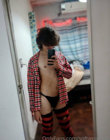 Photo nue de fuite OnlyFans de Gayasslawren