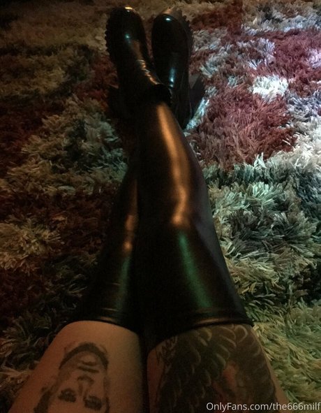 Photo nue de fuite OnlyFans de Parisbush