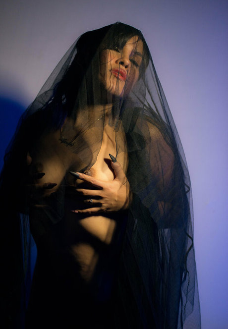 Photo nue de fuite OnlyFans de Alheelove