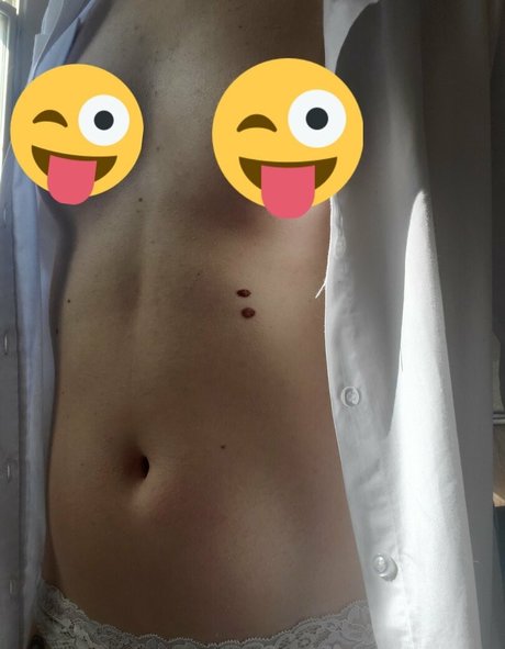 Photo nue de fuite OnlyFans de Littleswitchjess