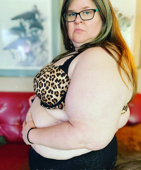 Shegoesdownfree