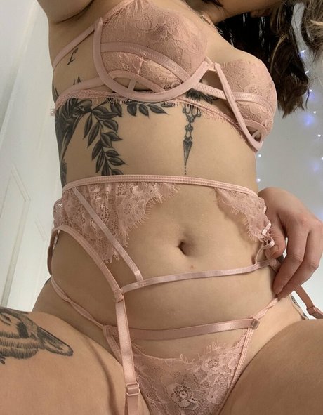 Photo nue de fuite OnlyFans de Secretangelinked