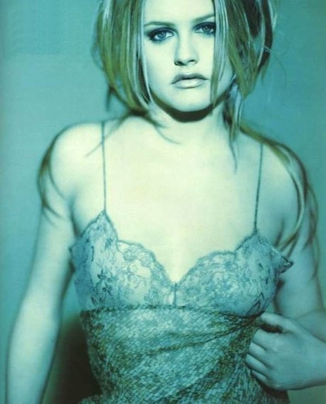 Photo nue de fuite OnlyFans de Alicia Silverstone