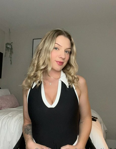 Kenziecutie18