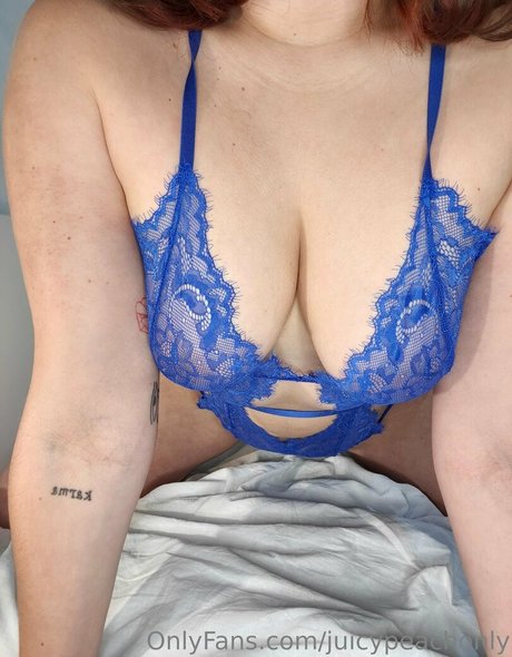 Photo nue de fuite OnlyFans de Juicypeachonly