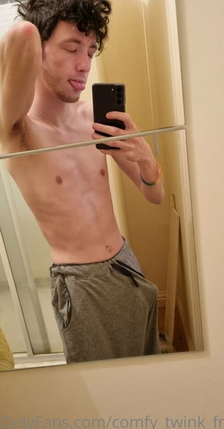 Photo nue de fuite OnlyFans de Comfytwinkfree