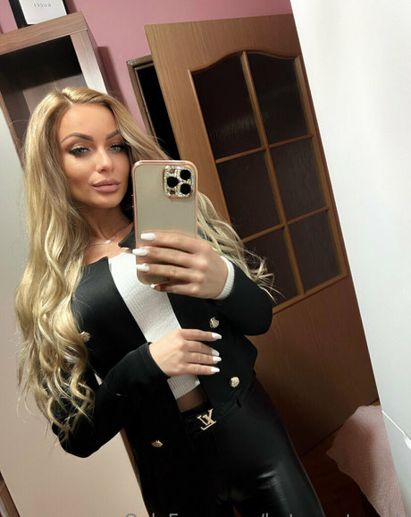 Photo nue de fuite OnlyFans de Hotblondesarah