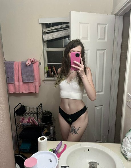 Photo nue de fuite OnlyFans de Cookiecumbz