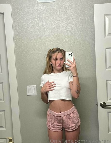 Photo nue de fuite OnlyFans de Ivyxwren