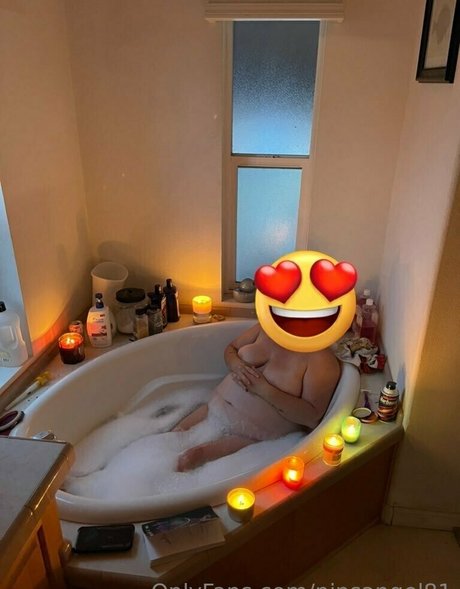 Photo nue de fuite OnlyFans de Nipsangel81