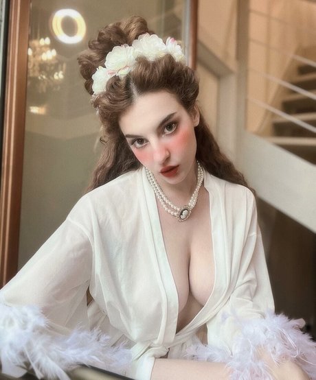 Photo nue de fuite OnlyFans de Symposiarcha