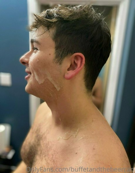 Photo nue de fuite OnlyFans de Buffetandthebeercan