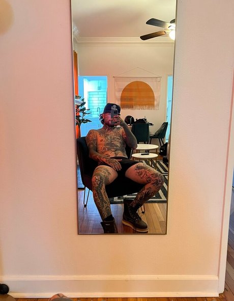 Photo nue de fuite OnlyFans de Uglynorthfree