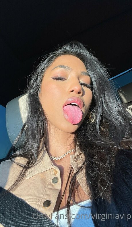 Photo nue de fuite OnlyFans de Virginasanhousefree