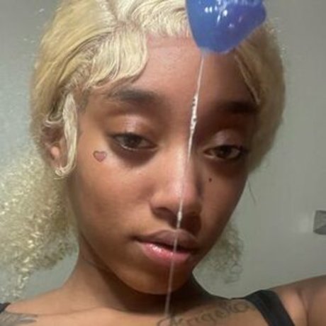 Photo nue de fuite OnlyFans de Miaaaa Tvv