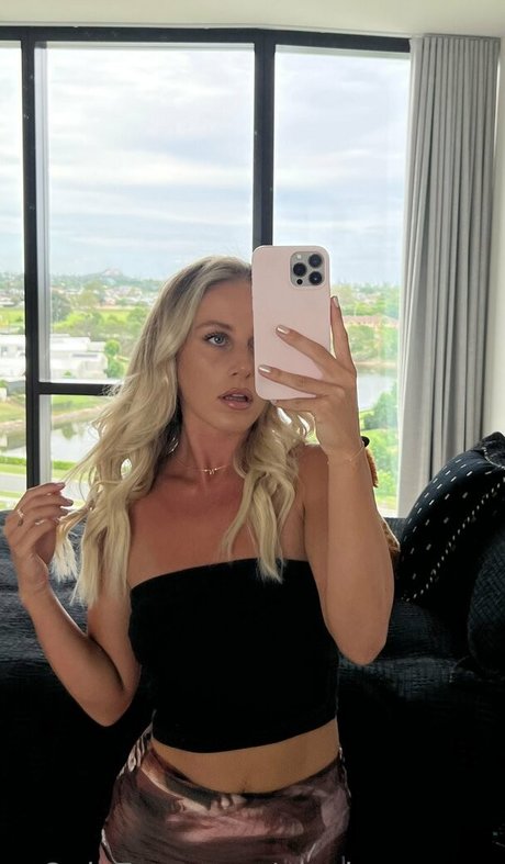 Nicole Grace