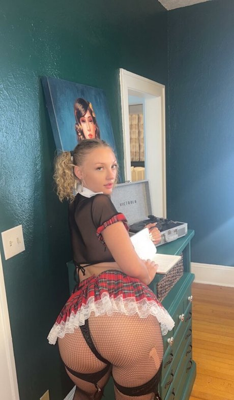 Photo nue de fuite OnlyFans de Princess Olivia