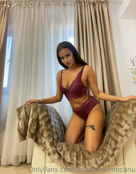 Photo nue de fuite OnlyFans de Madalinarmocanu
