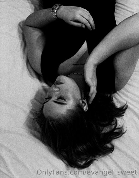 Photo nue de fuite OnlyFans de Evangelsweet