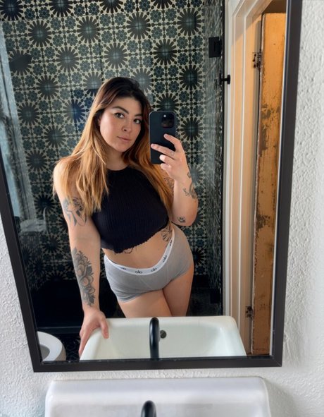 Photo nue de fuite OnlyFans de Ashlynn Arias