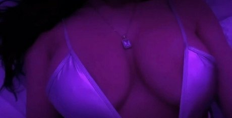 Photo nue de fuite OnlyFans de Savii
