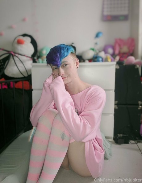 Photo nue de fuite OnlyFans de Enbyjupiterfree