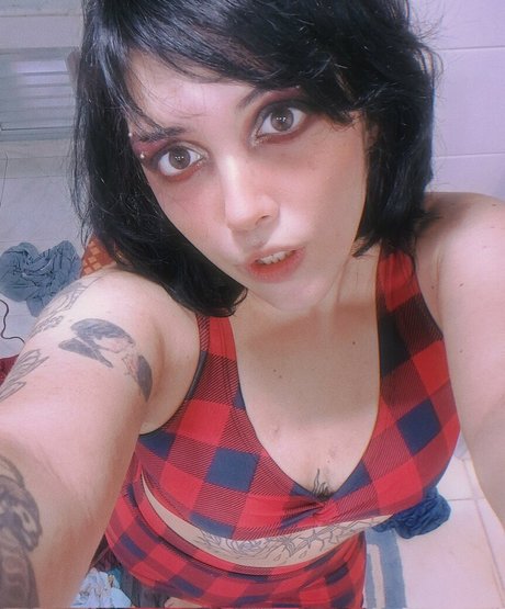 Photo nue de fuite OnlyFans de Saturncore Netunokinoart