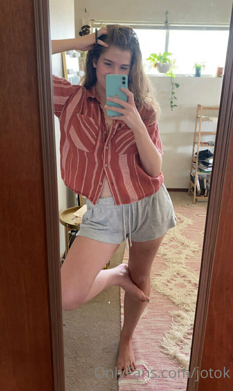 Photo nue de fuite OnlyFans de Josieplayfulfree
