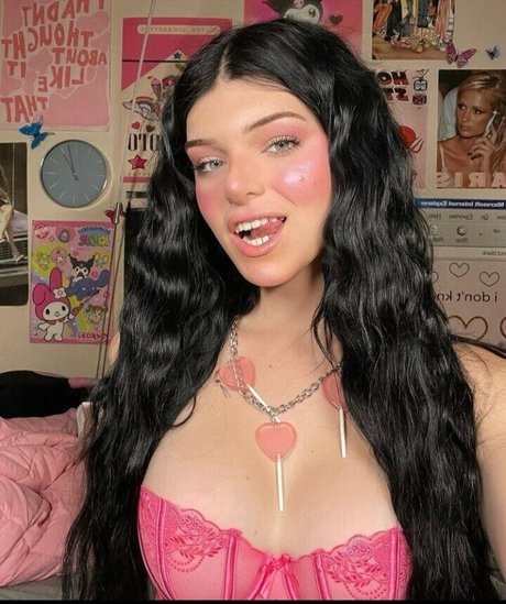 Photo nue de fuite OnlyFans de Myrcellamerkle