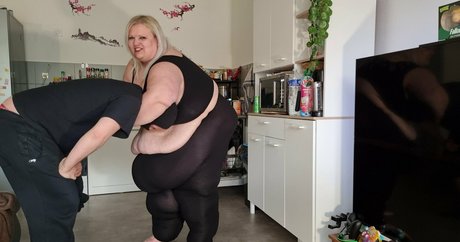 Doughbellygirl