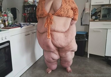 Doughbellygirl