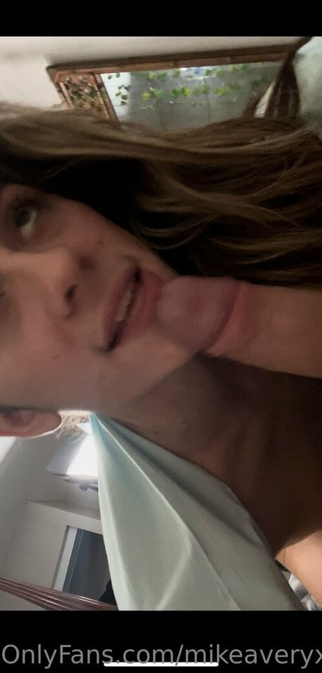 Photo nue de fuite OnlyFans de Mikeaveryxxx