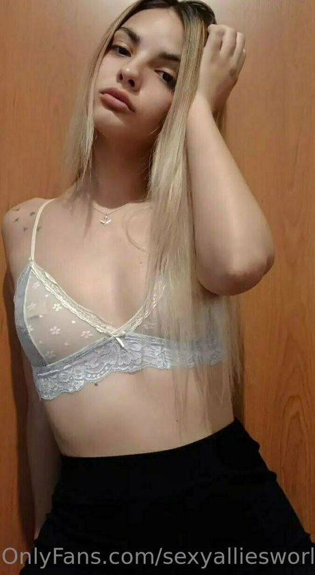 Sexyalliesworld30