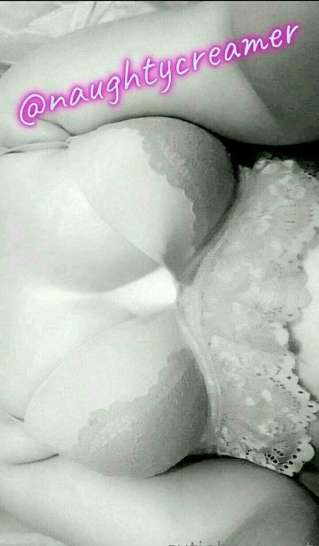 Photo nue de fuite OnlyFans de Kcutiebooty