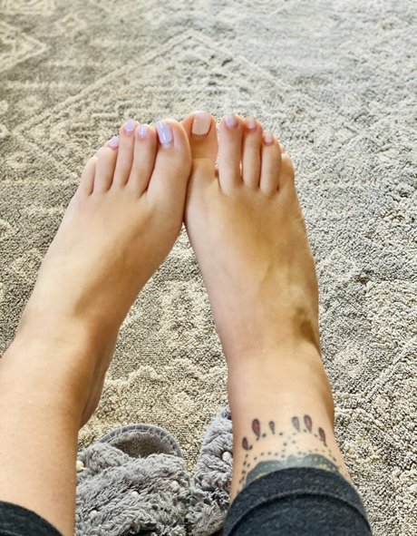Feetgoddezz