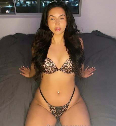 Sweetsbellaxo