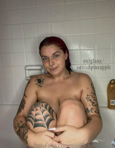 Photo nue de fuite OnlyFans de Souredpineapple