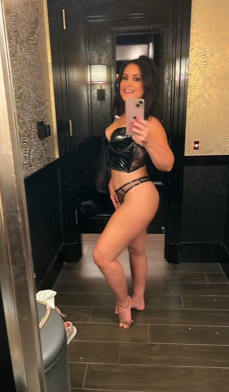 Photo nue de fuite OnlyFans de Miss Kim