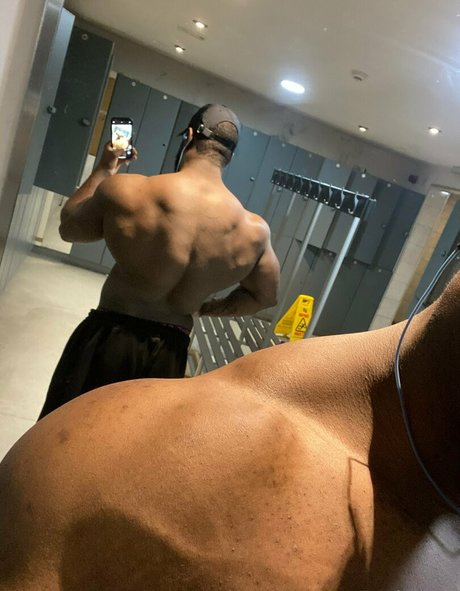 Photo nue de fuite OnlyFans de Pleasure12368
