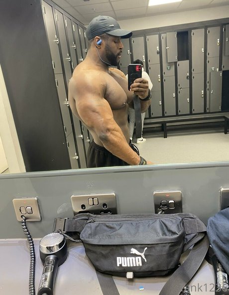 Photo nue de fuite OnlyFans de Pleasure12368