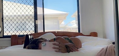 Photo nue de fuite OnlyFans de Catherine Bell