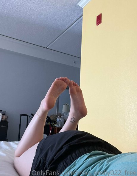 Photo nue de fuite OnlyFans de Missemily022free