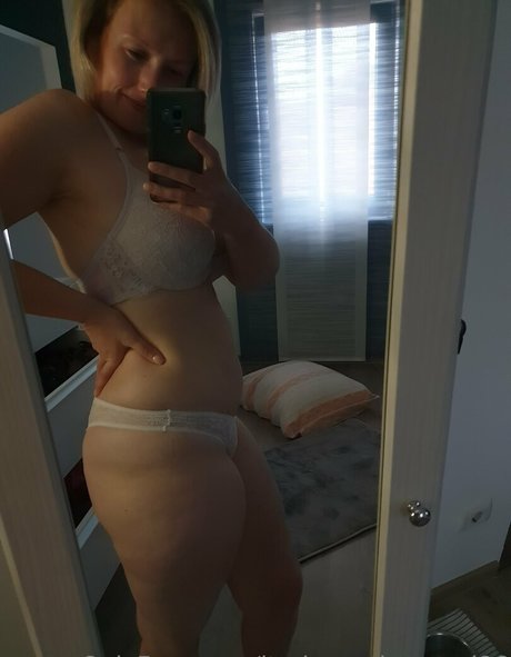 Photo nue de fuite OnlyFans de Itsjennytheangel86
