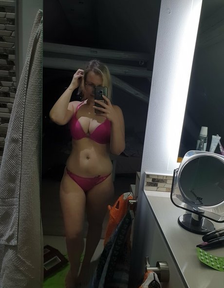 Photo nue de fuite OnlyFans de Itsjennytheangel86
