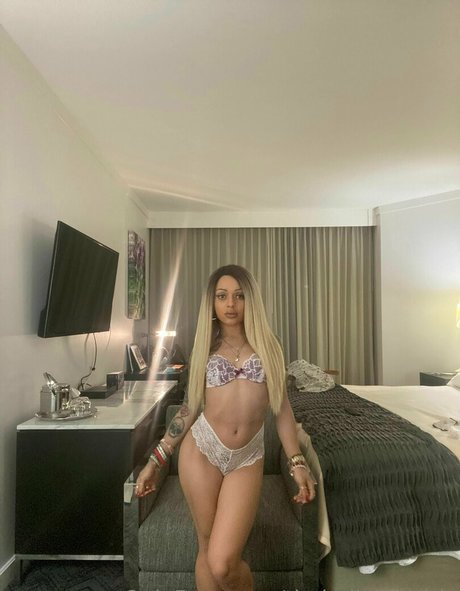 Holly Hendrix
