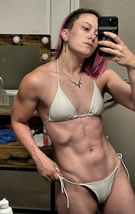 Photo nue de fuite OnlyFans de Claire Max