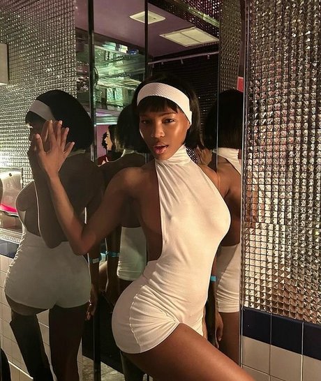 Photo nue de fuite OnlyFans de Quenlin Blackwell